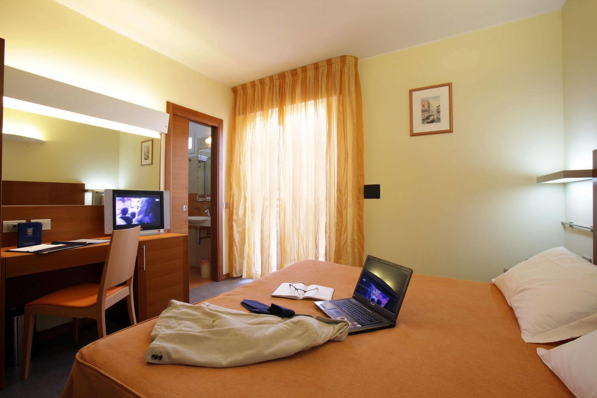 Hotel Coppe Jesolo ภายนอก รูปภาพ